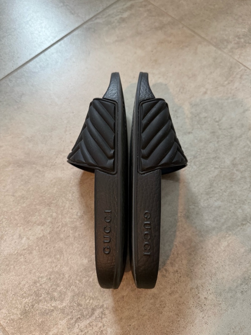 Authentic Gucci Matelasse Black Logo Slide Sandals - Women Size 38 / 7.5 - Picture 7 of 10